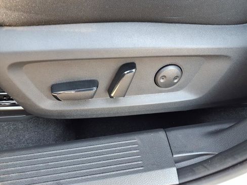 New 2026 Nissan Rogue SV image 25