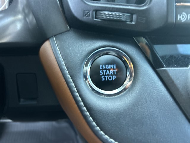 Used 2017 Toyota RAV4 SE FWD image 21