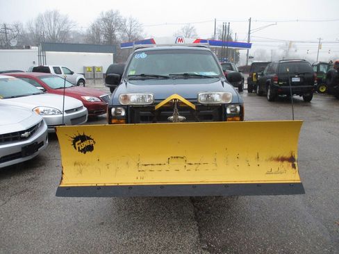 Used 2006 Ford F250 4x4 Regular Cab Super Duty image 3