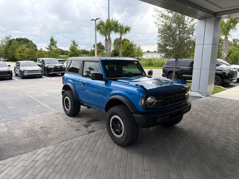Used 2023 Ford Bronco 2-Door AWD/4WD image 2
