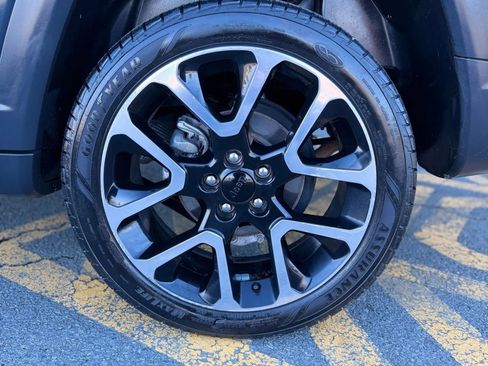 Used 2018 Jeep Compass Limited w/ Navigation Group image 7