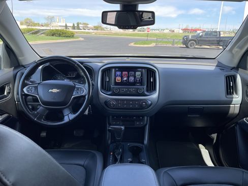 Used 2017 Chevrolet Colorado Z71 AWD/4WD image 17