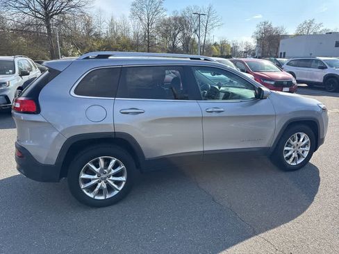 Used 2015 Jeep Cherokee Limited image 11