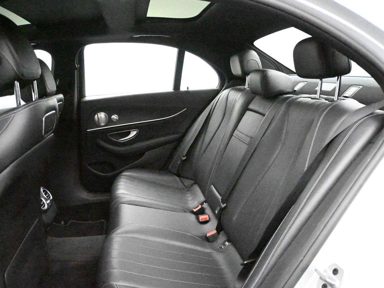 Used 2019 Mercedes-Benz E 300 4MATIC image 11