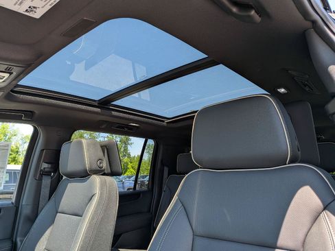 New 2026 GMC Yukon XL Elevation w/ Elevation Premium Package AWD/4WD image 12