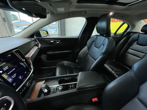 Used 2022 Volvo S60 B5 Inscription FWD image 12