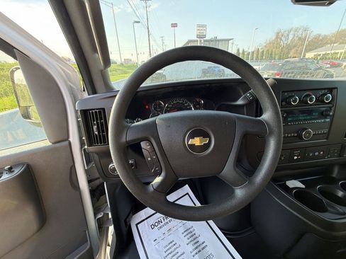 Used 2019 Chevrolet Express 3500 LT w/ LT Preferred Equipment Group RWD image 20