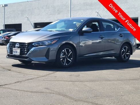 Used 2025 Nissan Sentra SV FWD image 2