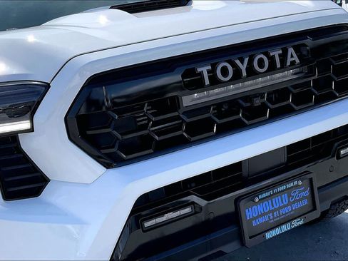 Used 2026 Toyota Tacoma TRD Pro AWD/4WD image 33