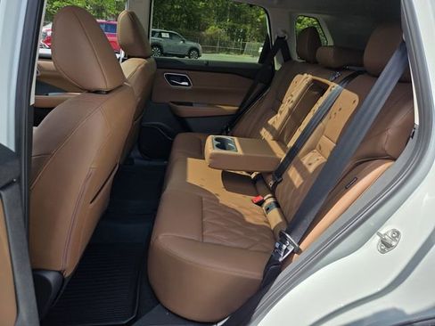 New 2026 Nissan Rogue Platinum AWD/4WD image 10