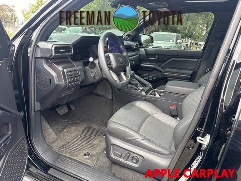 Used 2025 Toyota 4Runner TRD Off-Road Premium AWD/4WD image 7