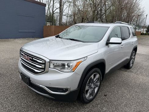 Used 2019 GMC Acadia SLT w/ LPO, Floor Liner Package image 1