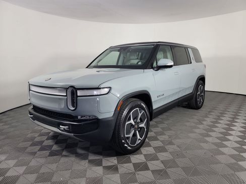 Used 2024 Rivian R1S Adventure AWD/4WD image 1
