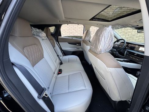 New 2026 Nissan Murano Platinum w/ Cargo Package AWD/4WD image 9