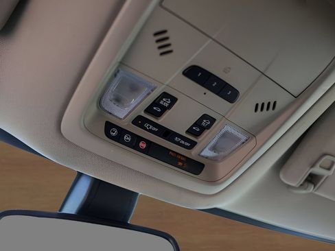 Used 2020 Buick Enclave Essence FWD image 20