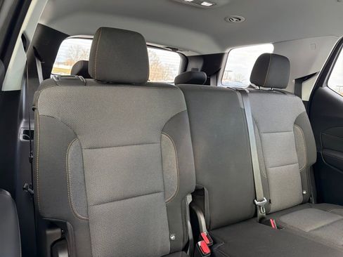 Used 2021 Chevrolet Traverse LS image 35