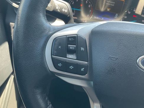 Used 2021 Ford Explorer XLT RWD image 19