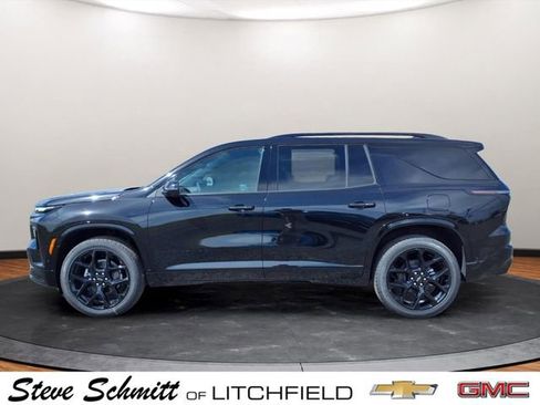 New 2026 Chevrolet Traverse RS w/ LPO, Floor Liner Package FWD image 16