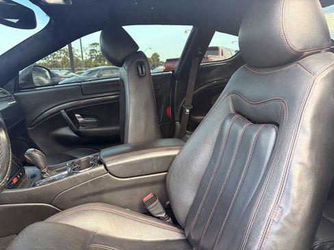 Used 2011 Maserati GranTurismo S RWD image 8