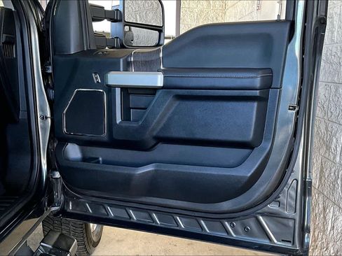 Used 2020 Ford F250 Lariat w/ Lariat Ultimate Package image 22