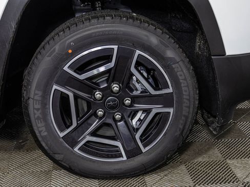 New 2026 Jeep Cherokee Laredo AWD/4WD image 43