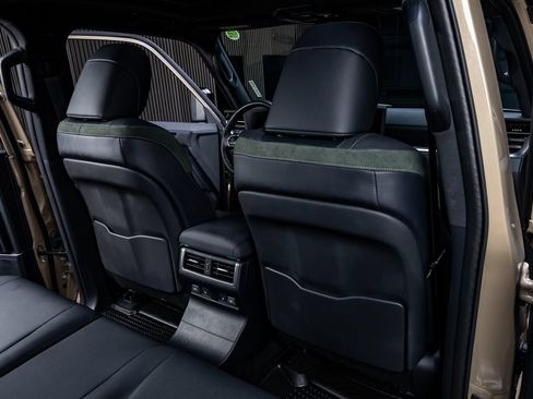 Used 2025 Lexus GX 550 AWD/4WD image 32