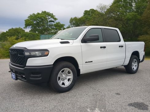 New 2026 RAM 1500 Tradesman AWD/4WD image 6