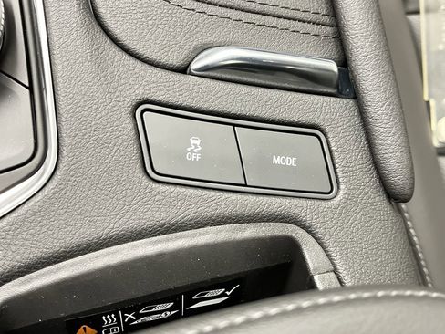 New 2026 Cadillac XT5 Premium Luxury w/ Driver Assist Package AWD/4WD image 17