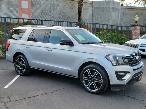 Used 2019 Ford Expedition Limited w/ Equipment Group 303A RWD image 31