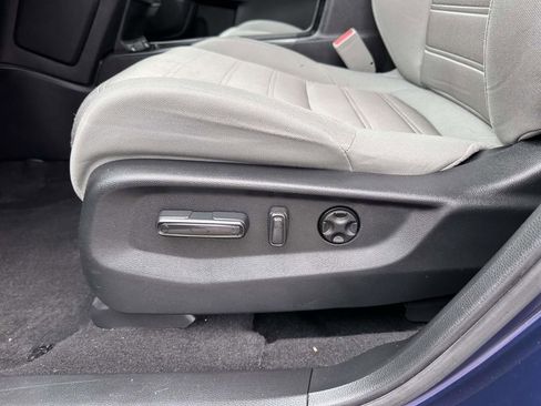Used 2020 Honda CR-V EX image 9