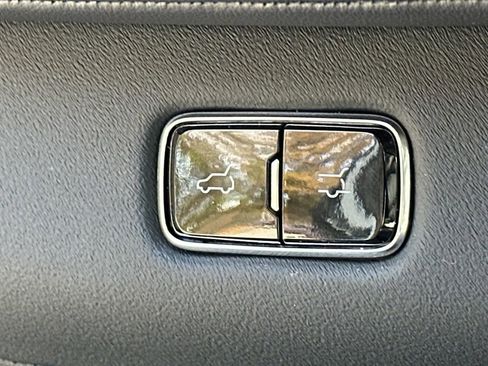 New 2025 Lincoln Navigator L Reserve w/ Jet Appearance Package image 36