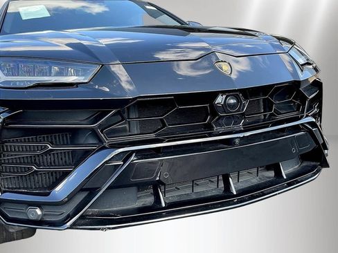 Used 2022 Lamborghini Urus AWD/4WD image 31