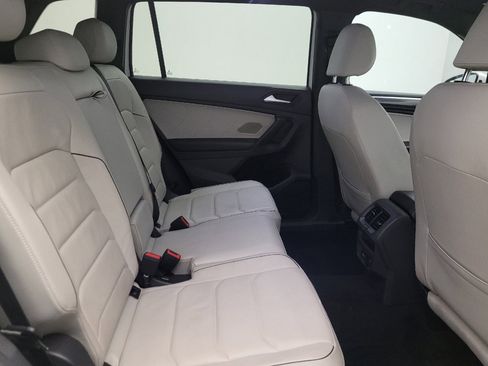 Used 2021 Volkswagen Tiguan SEL Premium R-Line AWD/4WD image 19
