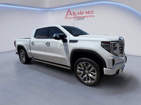Used 2023 GMC Sierra 1500 Denali w/ Denali Reserve Package AWD/4WD image 7