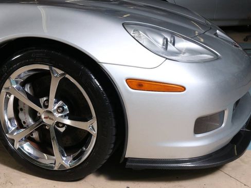 Used 2011 Chevrolet Corvette Grand Sport w/ Preferred Equipment Group RWD image 28