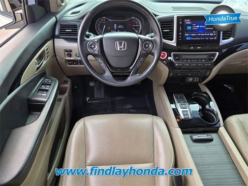 Used 2017 Honda Pilot Touring image 17