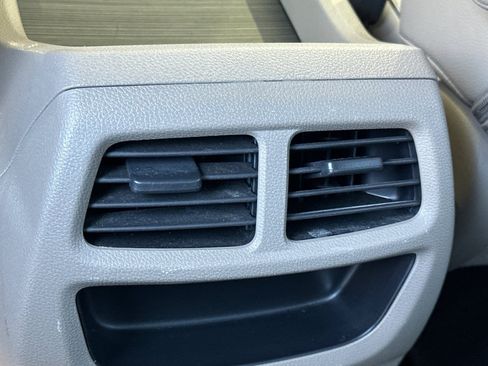 Used 2019 Honda Ridgeline RTL-E image 16