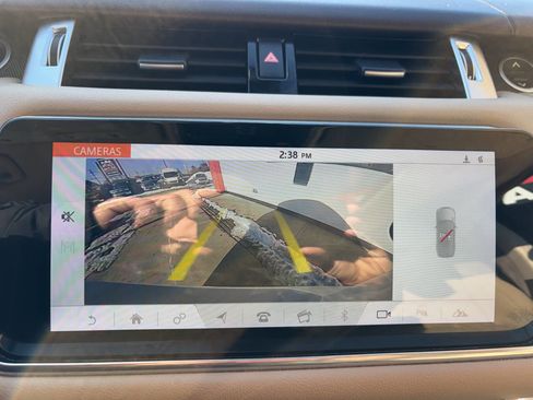 Used 2018 Land Rover Range Rover Sport SE image 66