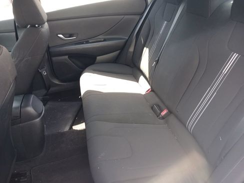 Used 2024 Hyundai Elantra SEL FWD image 12