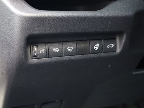 Used 2022 Toyota RAV4 XLE w/ Convenience Package image 14