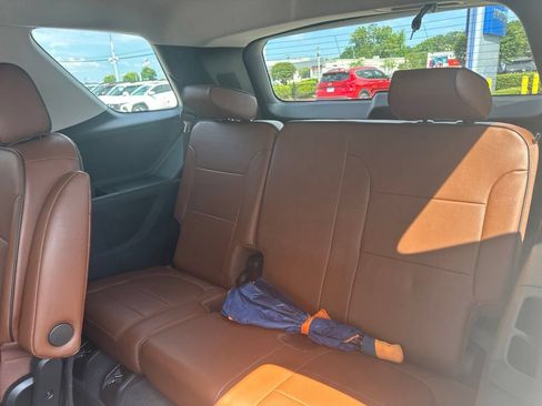 Used 2020 Chevrolet Traverse High Country w/ LPO, Floor Liner Package AWD/4WD image 30
