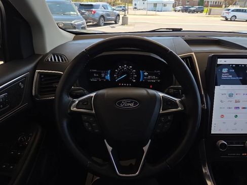 Used 2022 Ford Edge Titanium AWD/4WD image 20