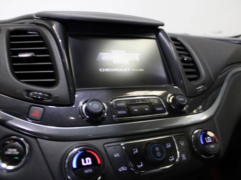 Used 2019 Chevrolet Impala LT image 20