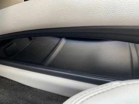 Used 2018 Lincoln MKZ Reserve w/ Luxury Package FWD image 22