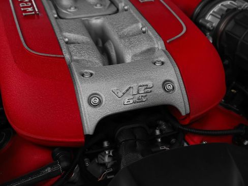 Certified 2018 Ferrari 812 Superfast RWD image 17
