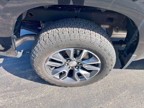 Used 2022 Chevrolet Silverado 1500 LT image 12