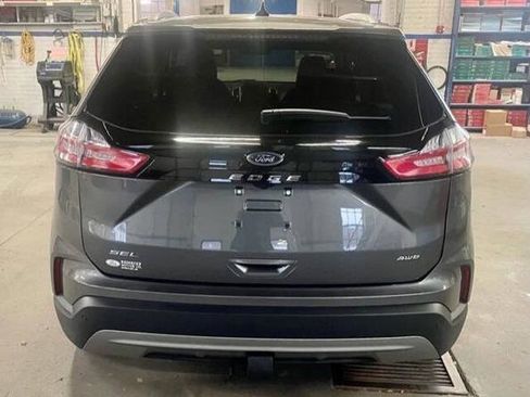 Certified 2024 Ford Edge SEL w/ Convenience Package image 5