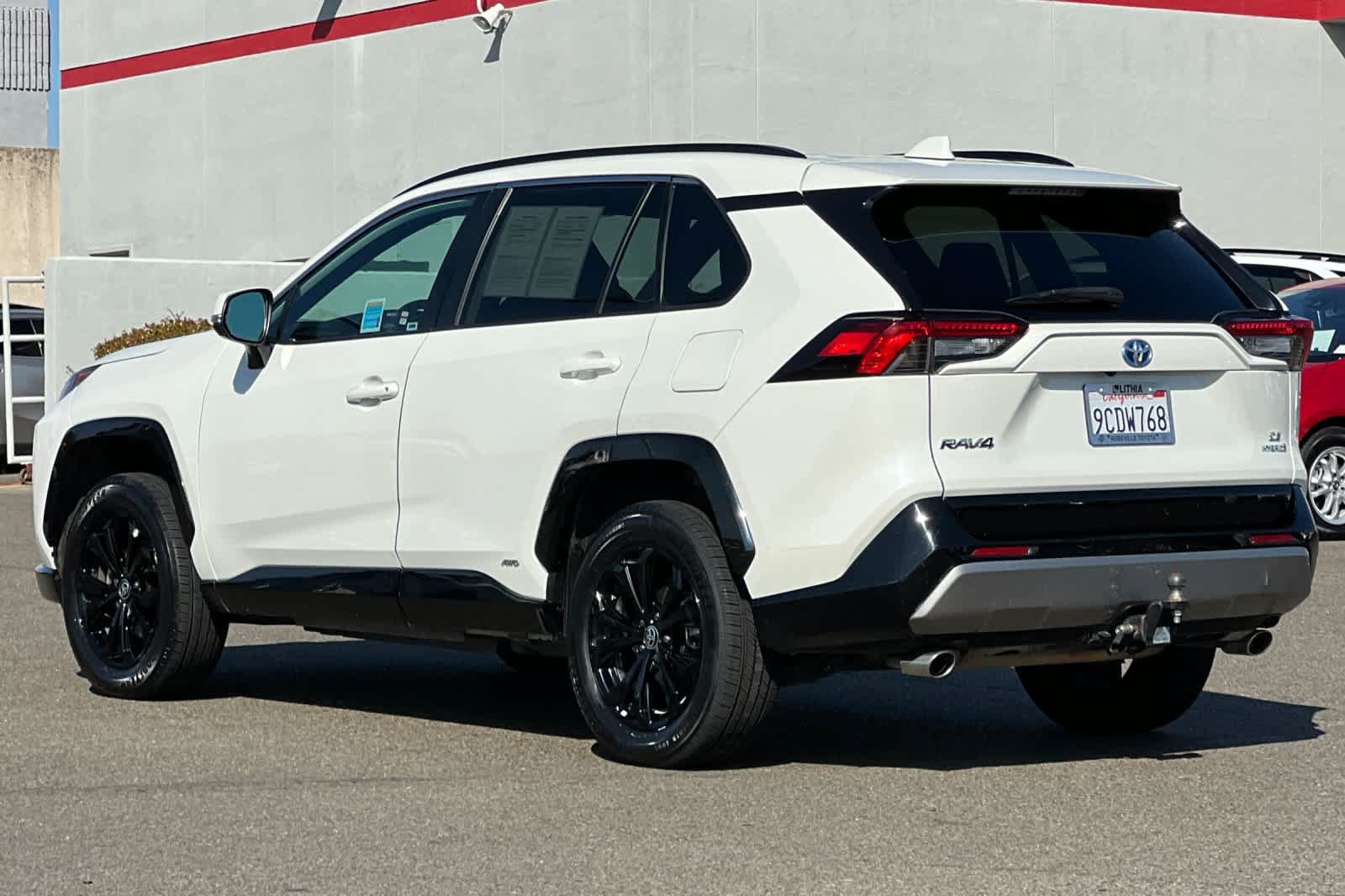 Used 2022 Toyota RAV4 SE w/ Convenience Package AWD/4WD image 7