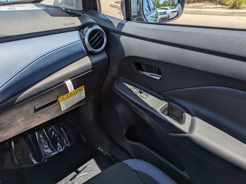 New 2025 Nissan Versa SV w/ Trunk Package FWD image 16