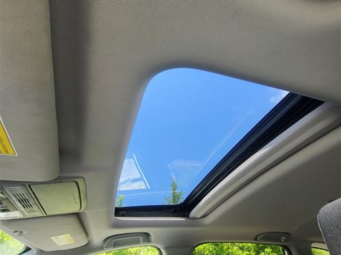 Used 2017 Honda CR-V EX image 23